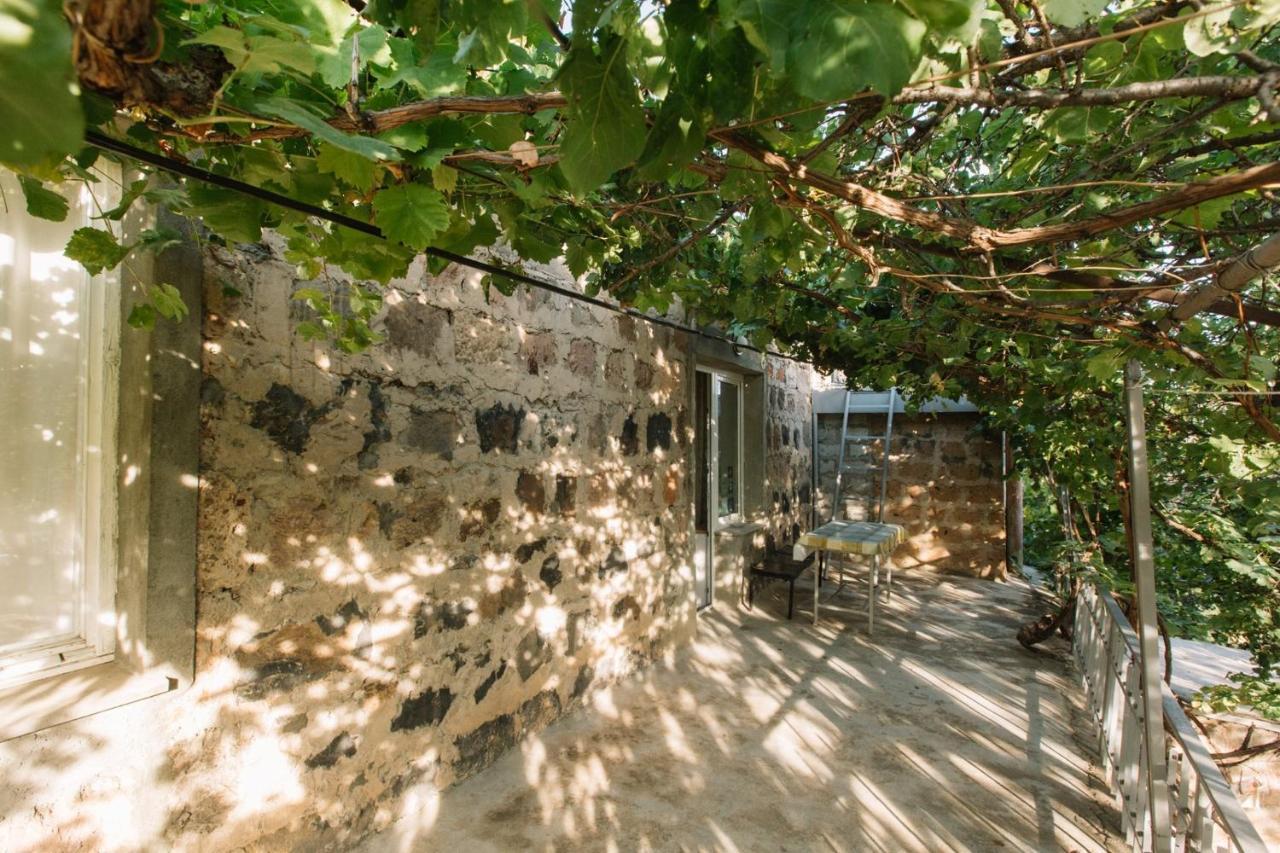 B&B Ruzan Yeghegnadzor Extérieur photo